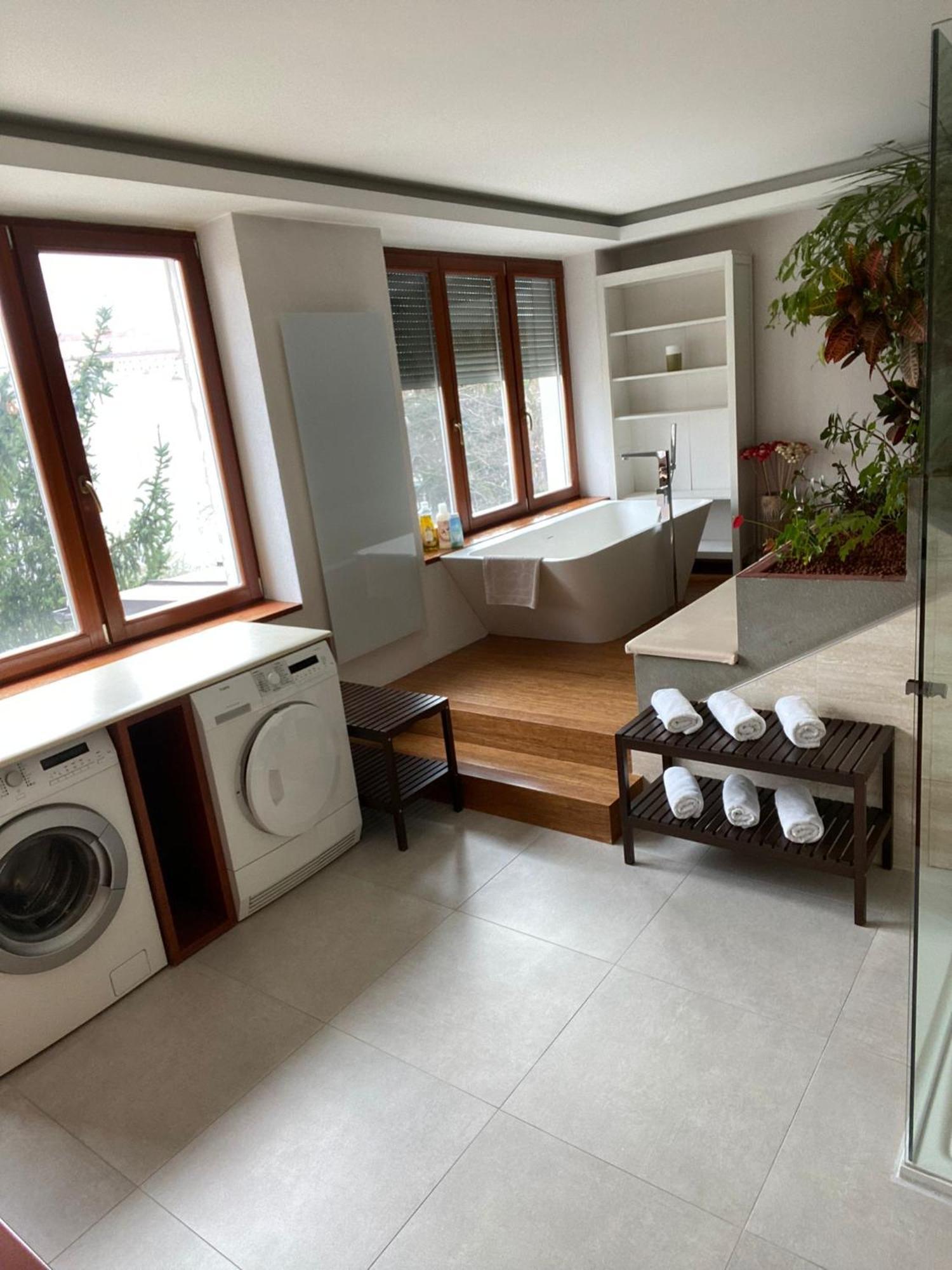 Old Town Apartment Bratislava Luaran gambar